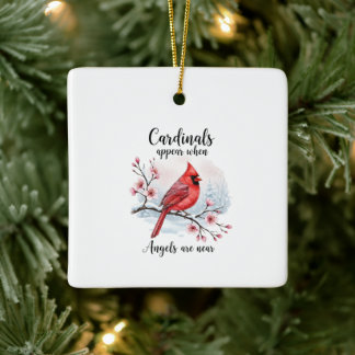 Festliche Kardinäle Keramikornament