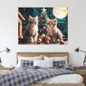 Festliche Kätzchen am Weihnachtsbaum unter Vollmon Leinwanddruck (Insitu (Schlafzimmer))