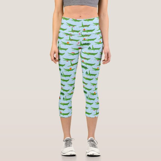 Festliche Krokodile in Weihnachtskostümmuster Capri Leggings (Vorderseite)