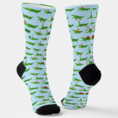 Festliche Krokodile in Weihnachtskostümmuster Socken (Gewinkelt)