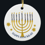 Festliche Menorah Candles Happy Hanukkah Keramik Ornament<br><div class="desc">Imitate Goldfolie menorah Kerzen für Ihre Hanukka Feier. Whimsical menorah Illustration mit weißen Sternen bedeckte Himmelskerzen auf einem Imitat Gold menorah Kerzenständer. Menorah Sterne Hanukkah illustrierte Design Geschenke und Papierprodukte.</div>