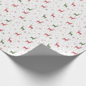 Festliche Rentiere und Schneeflocken - Rot & Grün Geschenkpapier (Ecke)
