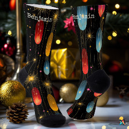 Festliche schwarze Socken mit farbenfroher Sternex