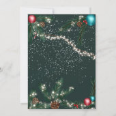 Festliche Weihnachtsbeleuchtung Kiefernäste Schnee Einladung (Rückseite)