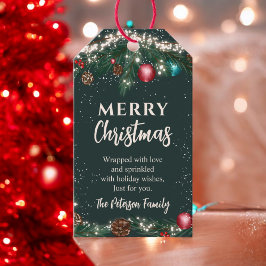 Festliche Weihnachtsbeleuchtung Kiefernäste Schnee Geschenkanhänger