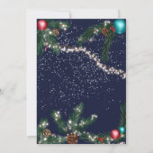 Festliche Weihnachtslichter Kiefernäste schneeblau Einladung (Rückseite)