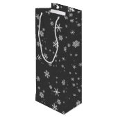 Festliche weiße Schneeflocken am grauen Weihnachts Geschenktüte Für Weinflaschen (Rückseite Schrägansicht)