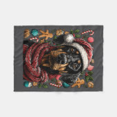Festlicher Dobermann mit Weihnachtsmannmütze Schne Fleecedecke (Vorderseite (Horizontal))