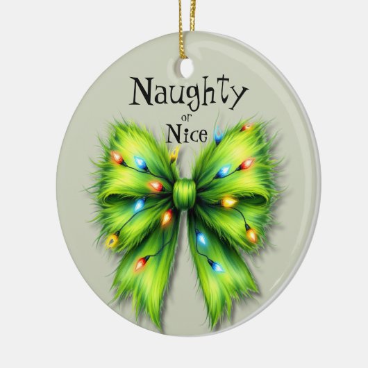 Festliches grünes Bow-Lights Naughty oder Nice Fot Keramik Ornament (Links)