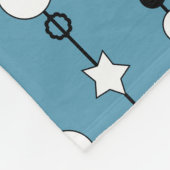 Festliches Muster mit Perlenkette und Schmuckstern Fleecedecke (Ecke)