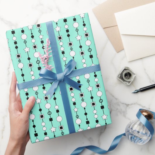 Festliches Muster mit Schnurperlen und Schmuckster Geschenkpapier (Schenken)