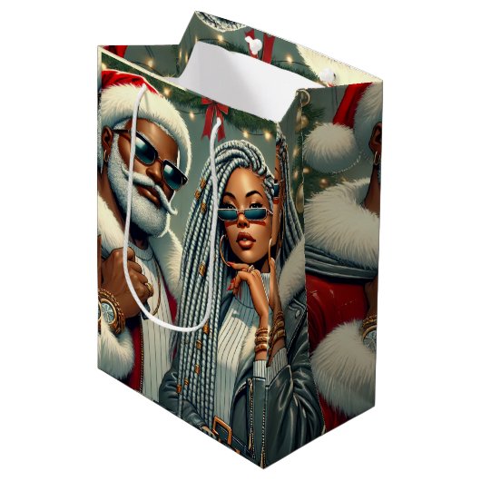 Festliches Party Santa Mittlere Geschenktüte (Vorderseite Schrägansicht)