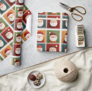 Festliches Santa-Muster in hellen Blöcken Geschenkpapier