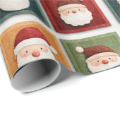 Festliches Santa-Muster in hellen Blöcken Geschenkpapier (Rolleneckpunkt)
