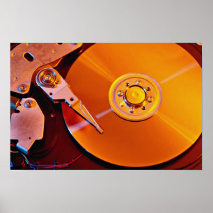 Festplattenlaufwerk mit goldener Servierplatte Poster