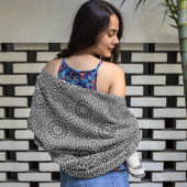 Fett Abstraktes Schwarz-Weiß-Mandala-Muster Strandtuch