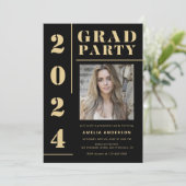 Fett Black Gold Typografy Foto Graduation Party Einladung (Stehend Vorderseite)