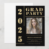 Fett Black Gold Typografy Foto Graduation Party Einladung (Vorne/Hinten)
