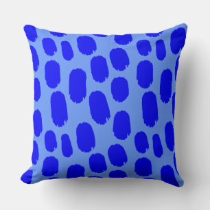 Fett gestrichene Stellen - Blau auf Baby Blue Kissen