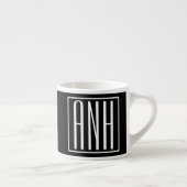 Fett Modern 3 Initialen Monogramm | Schwarz weiß Espressotasse (Rechts)