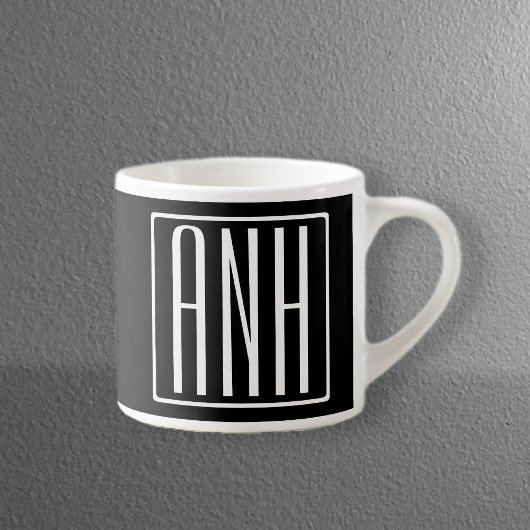 Fett Modern 3 Initialen Monogramm | Schwarz weiß Espressotasse