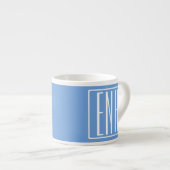 Fett Modern 3 Initialen Monogramm | Soft Blue Espressotasse (Vorderseite Rechts)
