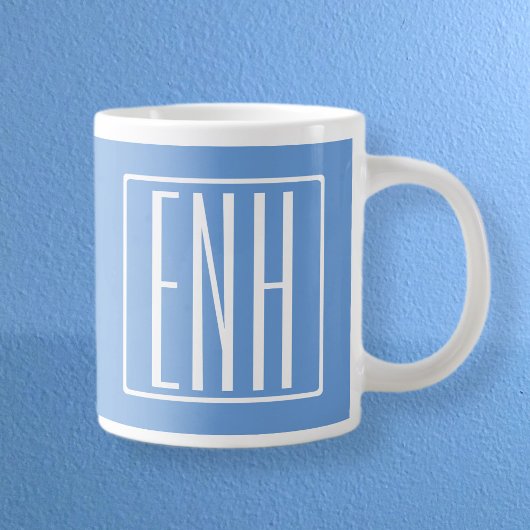 Fett Modern 3 Initialen Monogramm | Soft Blue Jumbo-Tasse