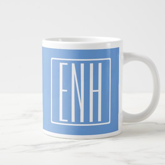 Fett Modern 3 Initialen Monogramm | Soft Blue Jumbo-Tasse (Rechts)