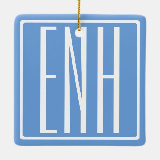 Fett Modern 3 Initialen Monogramm | Soft Blue Keramikornament (Rückseite)