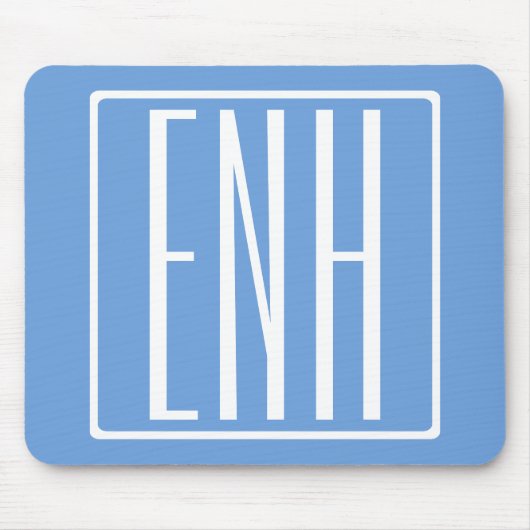 Fett Modern 3 Initialen Monogramm | Soft Blue Mousepad (Vorne)