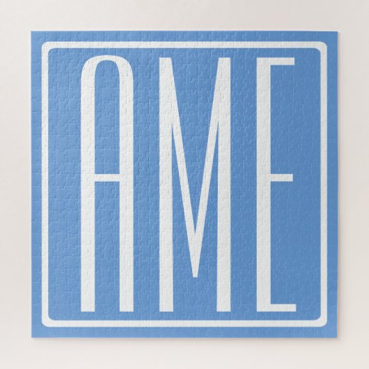 Fett Modern 3 Initialen Monogramm | Soft Blue Puzzle (Vertikal)