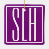 Fett Modern 3 Initialen Monogramm | Weiß und Lila Keramikornament (Rückseite)