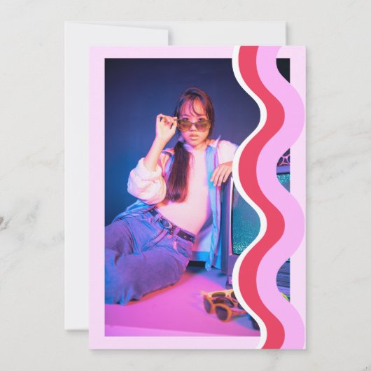 Fett Retro Wave Stripes Rosa und Rotes Brautparty Einladung (Rückseite)