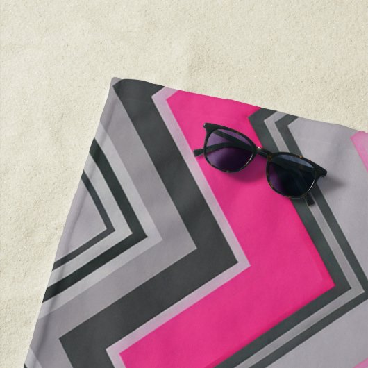 Fett rosa und graues Zickzack Strandtuch (Beispiel)