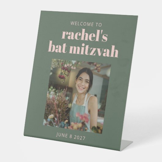 Fett rosa und grünes Bat Mitzvah Foto Willkommen Sockelschild (Vorderseite)
