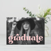 Fett Typografie Blush Pink Foto Graduation Party Einladung (Stehend Vorderseite)