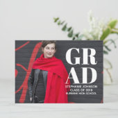 Fett Typografie Foto Abschluss | weiß Einladung (Stehend Vorderseite)