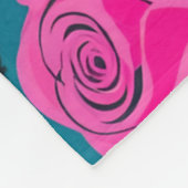 Fette abstrakte Rosen in Neonpink Fleecedecke (Ecke)