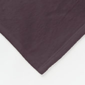 Fette moderne Monogrammanfänge Pflaume Elfenbein N Fleecedecke (Ecke)
