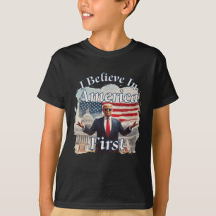Fette retro-politische Parole America First D T-Shirt