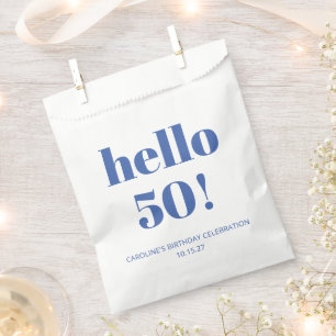 Fette Typografie Ivory Blue Modern 50. Geburtstag Geschenktütchen