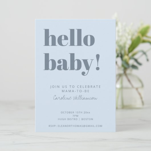 Fette Typografie Sanftes Blau Moderne Babyparty Einladung (Stehend Vorderseite)