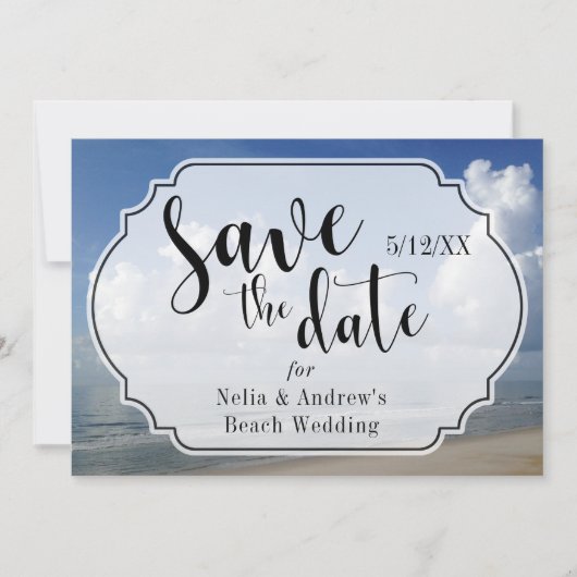 Fette Wolken über Strand Foto mit Abzeichen Save t The Date (Vorderseite)