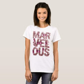 Fettes Rosa MARVELOUS Individuelles Design T-Shirt (Vorne ganz)
