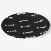 Fettformatierter bearbeitbarer Name | Einfach Schw Pappteller (Schrägansicht)