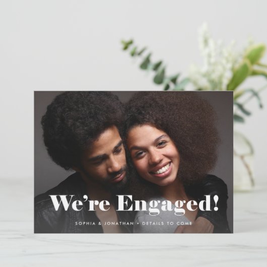 Fettformatik - Ankündigung der Verlobung von zwei  (Stehend Vorderseite)