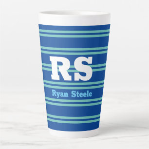 Fettgedrucktes Monogramm & Name, hellblaue Linien Milchtasse