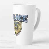 Fettgedrucktes Polizeidienstabzeichen-Textdesign Milchtasse (Rechte Ecke)
