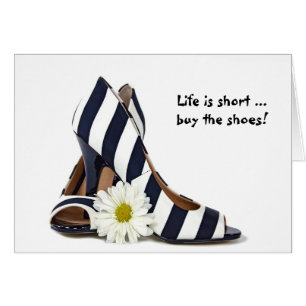 Fettgestreifte Schuhe