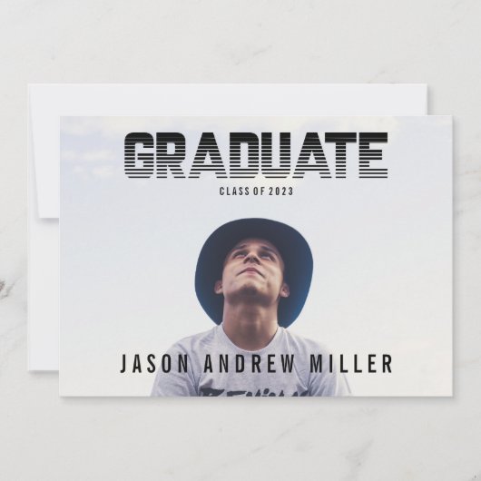 Fettgestreifte Typografie Graduate Boy Ankündigung (Vorderseite)